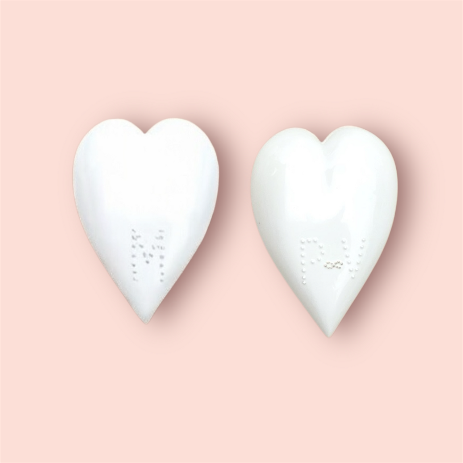 Personaliced wedding gift porcelain decoration symbolizing name and love for anniversaries