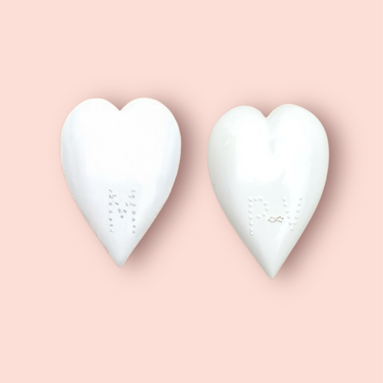Personaliced wedding gift porcelain decoration symbolizing name and love for anniversaries
